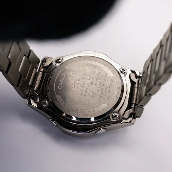 Casio Lineage Solar Radio Wave Titanium Import LIW-100TDJ 40mm Watch - Picture 6 of 6